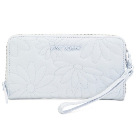 💙🔹️Betsey Johnson🔹️ Blue Quilted Vozed Z/A Wallet Wristlet Floral Wallet - Picture 3 of 12
